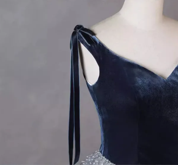 Chic / Beautiful Navy Blue Beading Prom Dresses 2023 Ball Gown V-Neck Sleeveless Backless Floor-Length / Long Prom Formal Dresses