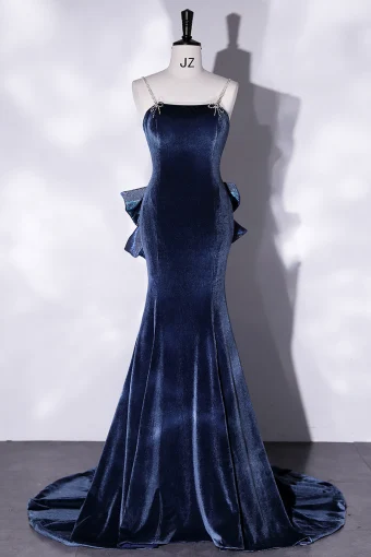 Sexy Donkerblauwe Suede Feestjurken 2022 Trompet Zeemeermin Rhinestone Spaghettibandjes Mouwloos Ruglooze Strik Avond Feest Rechter Trein Gelegenheid Jurken