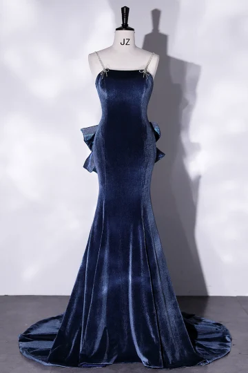 Sexy Bleu Marine Daim Robe De Fete 2022 Trompette Sirène Faux Diamant Bretelles Spaghetti Sans Manches Dos Nu Noeud Soirée Cocktail Tribunal Train Robe De Ceremonie