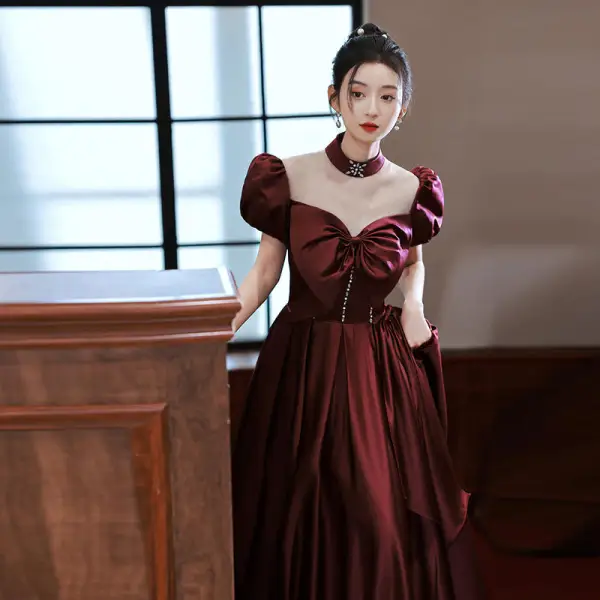 Fashion Burgundy Bow Satin Rhinestone Evening Dresses 2022 A-Line / Princess High Neck Puffy Short Sleeve Floor-Length / Long Evening Party Formal Dresses