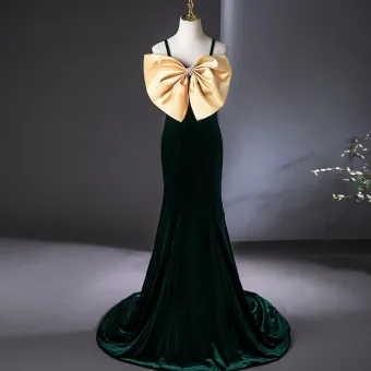 Élégant Vert Foncé Velours Robe De Bal 2024 Trompette Sirène Bretelles Spaghetti Noeud Sans Manches Dos Nu Train De Balayage Promo Robe De Ceremonie