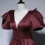Vintage Purple Satin Balklänningar 2022 Prinsessa V-Hals Pösigt Korta ärm Halterneck Rosett Långa Formella Klänningar