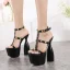 Sexy Beige Cocktail Rivet Sandales Femme 2023 T-Strap 17 cm Talons Épais Peep Toes / Bout Ouvert Sandales Talons Hauts