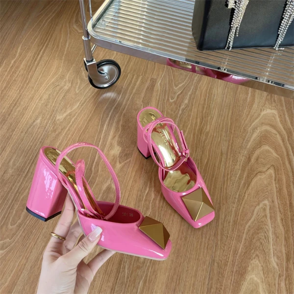 Vintage / Originale Fushia Vêtement de rue Sandales Femme 2022 Bride Cheville 9 cm Talons Épais Pied Carré Sandales Talons Hauts