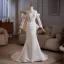 Elegante Ivory / Creme Spitze Blumen Satin Brautkleider / Hochzeitskleider 2025 Meerjungfrau Bandeau 3/4 Ärmel Rückenfreies Schleife Sweep / Pinsel Zug