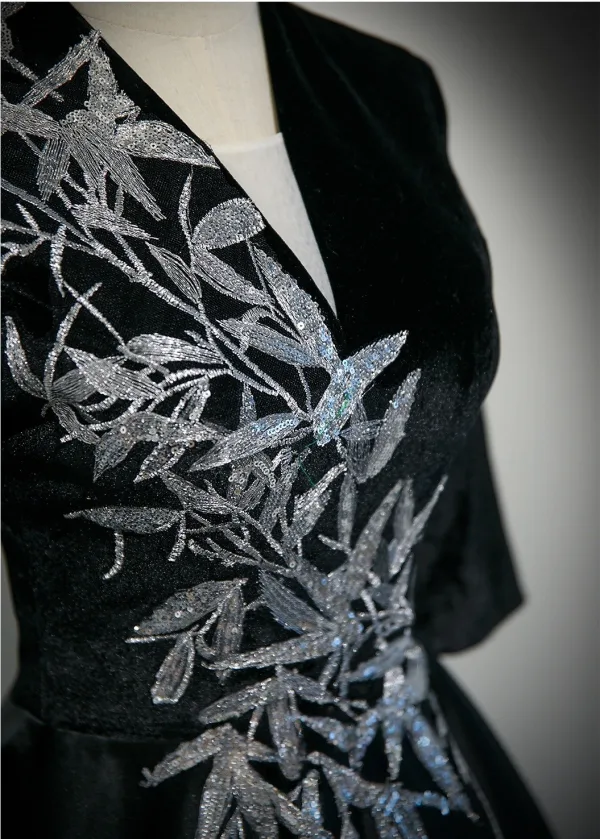Vintage / Retro Black Sequins Lace Flower Velvet Floor-Length / Long Mother Of The Bride Dresses 2025 A-Line / Princess V-Neck 1/2 Sleeves