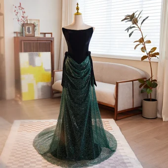 Charming Dark Green Beading Sequins Prom Dresses 2023 Trumpet Mermaid Strapless Sleeveless Backless Sweep Train Prom Formal Dresses