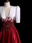 Elegante Burgunderrot Perlenstickerei Pailletten Satin Ballkleider 2024 Ballkleid V-Ausschnitt Kurze Ärmel Lange Ball Festliche Kleider