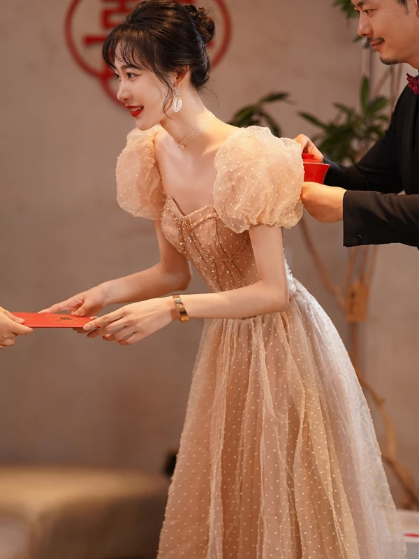 Chic / Belle Champagne Tachetée Robe De Bal 2022 Princesse Encolure Carrée Gonflée Manches Courtes Dos Nu Perlage Longue Robe De Ceremonie