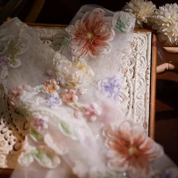 Luxe Handgemaakt Multi-Kleuren Appliques Kralen Pailletten Huwelijk Bruidshandschoenen 2026 Tule
