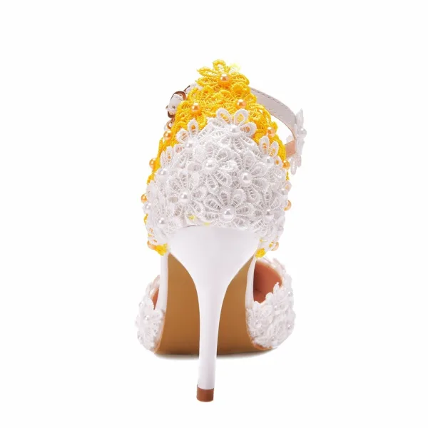 Elegante Zwei Töne Weiß Spitze Blumen Brautschuhe 2025 Knöchelriemen 9 cm Stilettos Spitzschuh Hochzeit Hochhackige