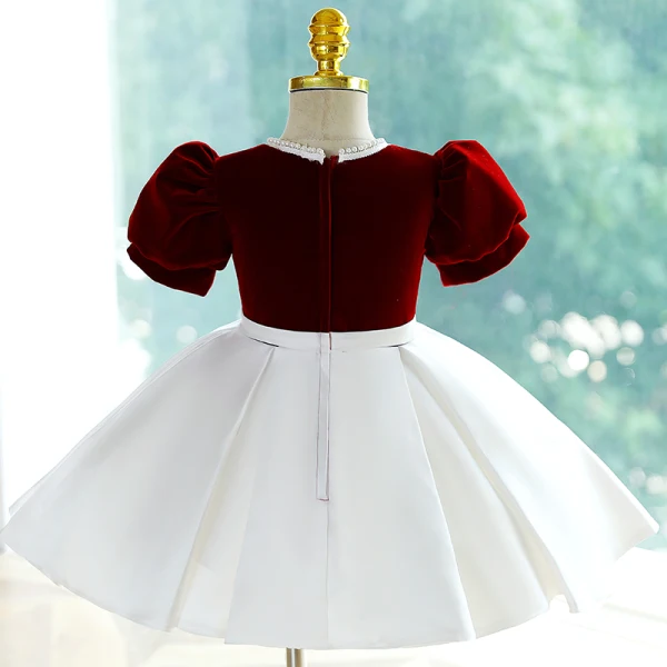 Chic / Beautiful Burgundy Birthday Short Flower Girl Dresses 2023 Ball Gown Square Neckline Pearl Puffy Short Sleeve Flower Girl Dresses