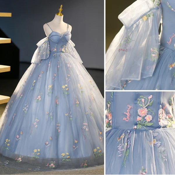 Romantisk Himmelsblå Blommig Balklänningar 2023 Prinsessa Spaghettiband Ärmlös Långa Halterneck Korsett Spets Blomma Formella Klänningar