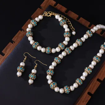 Vintage Retro Medieval White Pearl Rhinestone Prom Earrings Necklaces Bracelets Accessories 2025