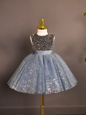 Bling Bling Grey Sequins Short Birthday Flower Girl Dresses 2023 Ball Gown Scoop Neck Sleeveless Bow