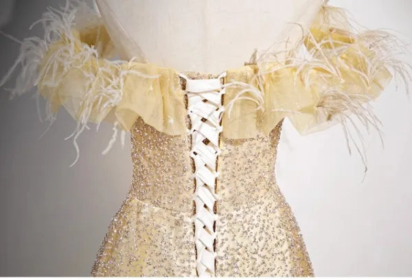 Chic / Beautiful Yellow Beading Sequins Prom Dresses 2024 A-Line / Princess Off-The-Shoulder Feather Sleeveless Backless Floor-Length / Long Prom Formal Dresses