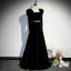 Elegante Schwarz Winter Wildleder Abendkleider 2023 A Linie Eckiger Ausschnitt Rückenfreies Strass Stoffgürtel Lange Ärmel Lange Abend Festliche Kleider