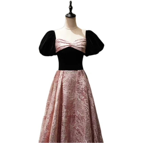 Élégant Noire Robe De Bal 2022 Princesse Encolure Carrée Gonflée Manches Courtes Dos Nu Longue Promo Robe De Ceremonie
