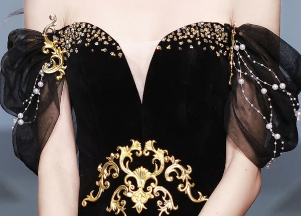 Charming Black Gold Beading Pearl Sequins Prom Dresses 2024 Ball Gown Off-The-Shoulder Short Sleeve Backless Floor-Length / Long Prom Formal Dresses