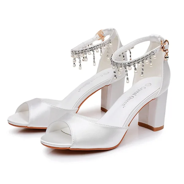 Chic / Belle Blanche Faux Diamant Chaussure De Mariée 2024 Bride Cheville 7 cm Talons Épais Peep Toes / Bout Ouvert Mariage Sandales Talons Hauts