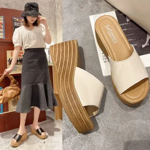 Simple Noire Désinvolte Été Plage Sandales Femme 2023 7 Cm Compensées Peep Toes Bout Ouvert Sandales