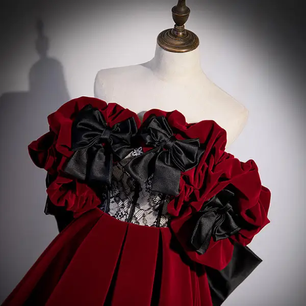 Fashion Burgundy Ruffle Prom Dresses 2022 Ball Gown Off-The-Shoulder Bow Short Sleeve Backless Floor-Length / Long Prom Formal Dresses