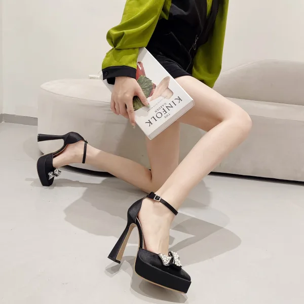 Fashion Black Evening Party Pearl Rhinestone Bow Womens Shoes 2023 Ankle Strap 13 cm Stiletto Heels Pointed Toe Sandals High Heels