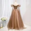 Schöne Kaffee Perlenstickerei Strass Pailletten Ballkleider 2022 A Linie Off Shoulder Kurze Ärmel Rückenfreies Lange Ball Festliche Kleider