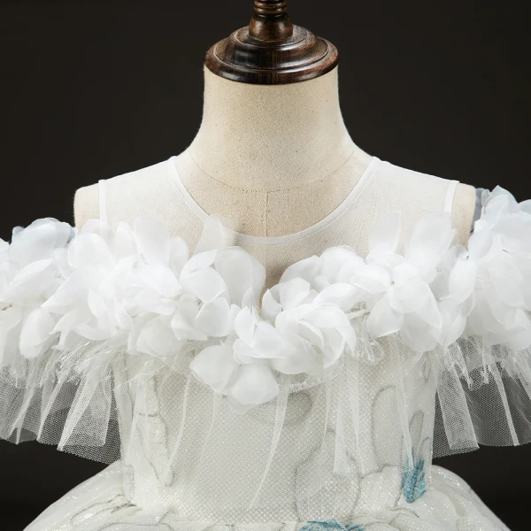 Classic White Birthday Flower Girl Dresses 2022 Ball Gown Scoop Neck Ruffle Short Sleeve Appliques Sequins Backless Sweep Train Flower Girl Dresses