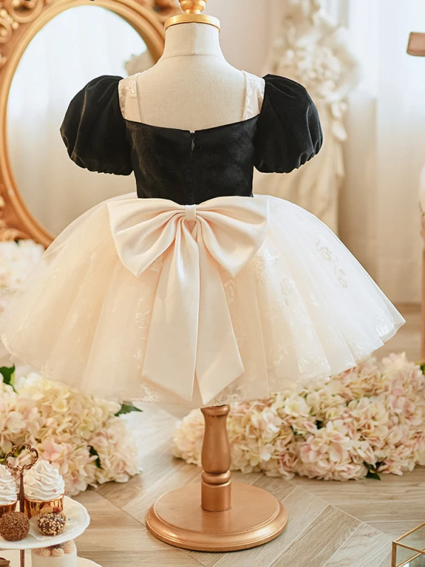 Chic / Belle Noire Anniversaire Robe Ceremonie Fille 2023 Robe Boule Encolure Carrée Gonflée Manches Courtes Dos Nu Noeud Courte