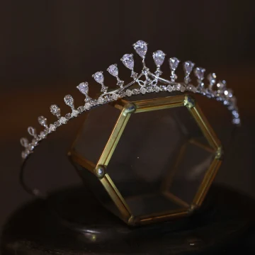 Modest Simple Silver Rhinestone Bridal Hair Accessories Wedding Tiara 2022 Zircon Alloy Tiara