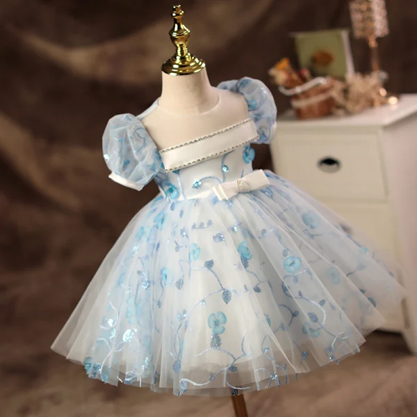 Élégant Bleu Ciel Appliques Perle Paillettes Promo Robe Ceremonie Fille 2022 Robe Boule Encolure Dégagée En Dentelle Gonflée Manches Courtes Longue Robe Ceremonie Fille
