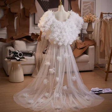Chic Beautiful White Appliques Wedding Shawl 2025 Tulle