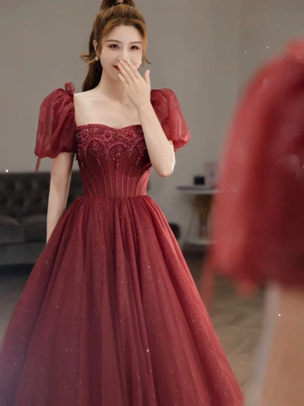 Chic / Beautiful Burgundy Beading Sequins Prom Dresses 2023 A-Line / Princess Square Neckline Short Sleeve Backless Floor-Length / Long Prom Formal Dresses