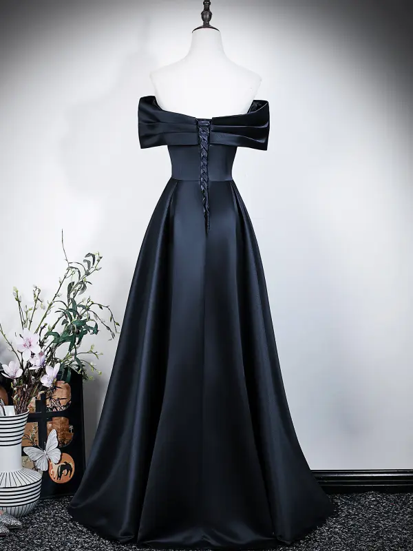 Modest / Simple Black Evening Dresses 2026 A-Line / Princess Off-The-Shoulder Short Sleeve Backless Floor-Length / Long