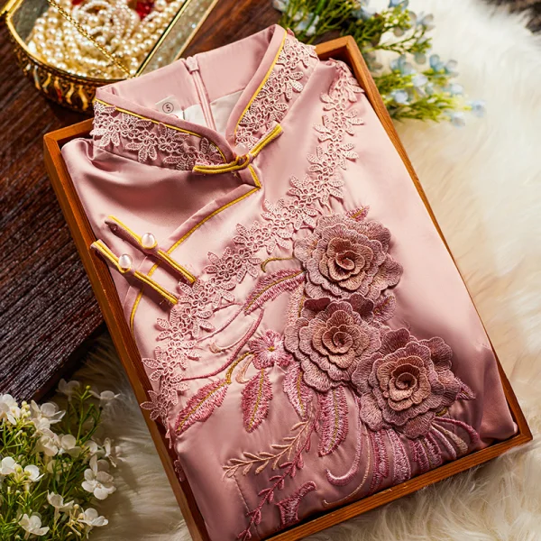 Chinese style Blushing Pink Lace Flower Tea-length Cheongsam 2024 Trumpet / Mermaid High Neck Short Sleeve Prom