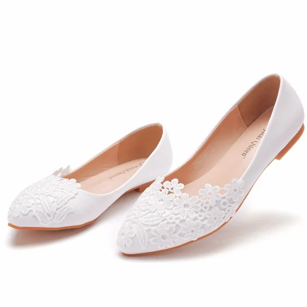Elegant White Lace Flower Flat Wedding Shoes 2023 Pointed Toe Wedding Shoes