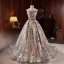 Haut de Gamme Fantaisie Multi-Couleurs Fait main Perlage Perle Faux Diamant Paillettes Robe De Soirée 2023 Princesse Bustier Sans Manches Dos Nu Tribunal Train Soirée Robe De Ceremonie