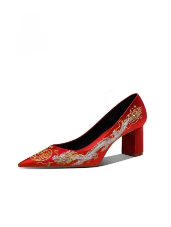 Chinese Style Red Embroidered Satin Wedding Shoes 2026 5 Cm Thick Heels Pointed Toe Wedding Pumps High Heels