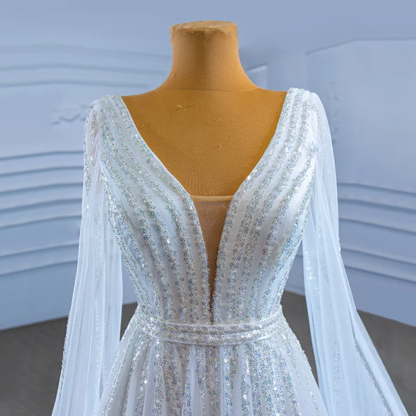Haut de Gamme Charmant Blanche Perlage Paillettes Robe De Mariée 2022 Princesse V-Cou Manches Longues Dos Nu Train De Balayage Mariage