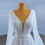 Haut de Gamme Charmant Blanche Perlage Paillettes Robe De Mariée 2022 Princesse V-Cou Manches Longues Dos Nu Train De Balayage Mariage