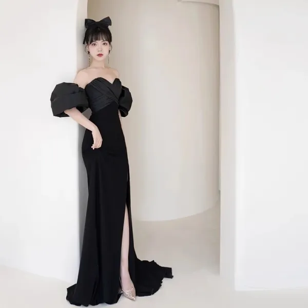 Sexy Black Split Front Satin Evening Dresses 2023 Trumpet / Mermaid Off-The-Shoulder Short Sleeve Backless Sweep Train Formal Dresses