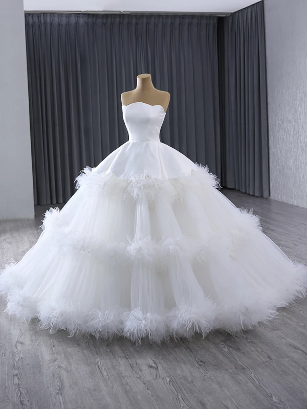 Fashion High-end White Cascading Ruffles Wedding Dresses 2024 Ball Gown Strapless Sleeveless Backless Floor-Length / Long Wedding