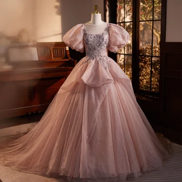 Élégant Rougissant Rose Perlage Faux Diamant Paillettes Robe De Bal 2023 Robe Boule Encolure Carrée Gonflée Manches Courtes Dos Nu Train De Balayage Promo Robe De Ceremonie