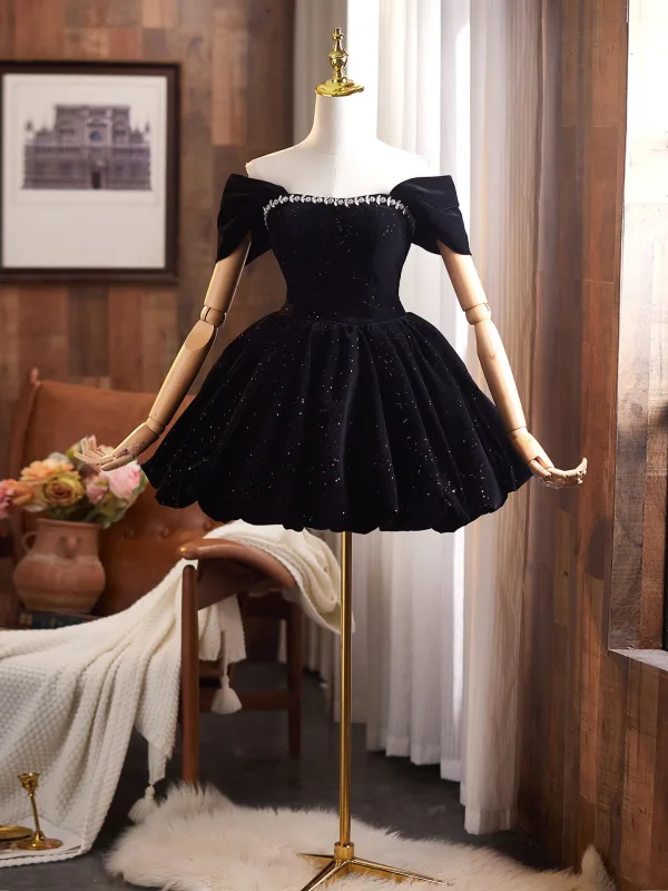 Chic / Belle Noire Faux Diamant Paillettes de retour Courte Velours Robe De Graduation 2025 Princesse De l'épaule Manches Courtes Dos Nu