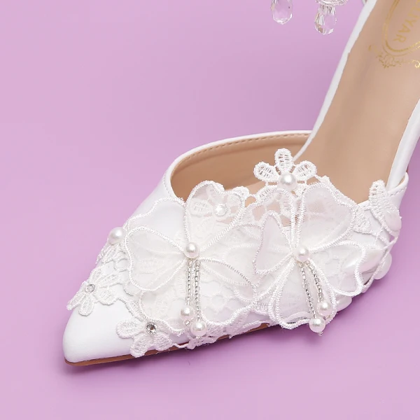 Elegant White Pearl Lace Butterfly Flower Wedding Shoes 2024 Ankle Strap 9 cm Stiletto Heels Pointed Toe Wedding Sandals High Heels