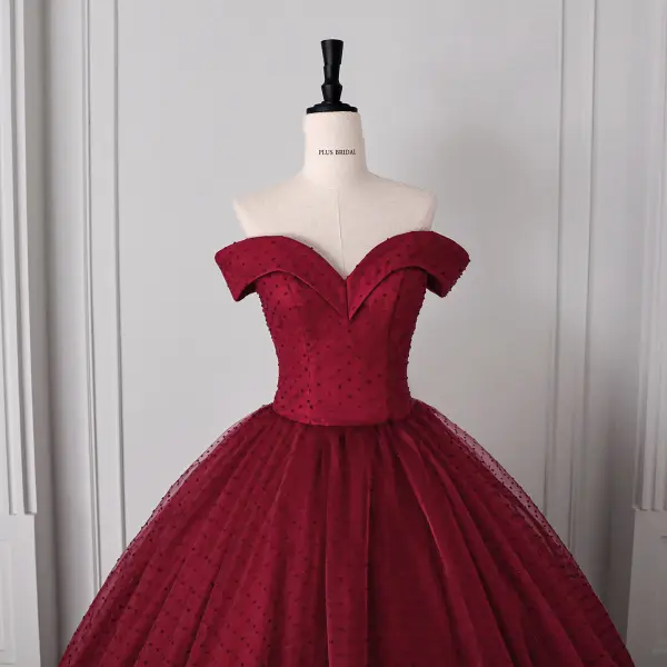 Vintage / Retro Burgundy Spotted Prom Dresses 2026 Ball Gown Off-The-Shoulder Short Sleeve Backless Floor-Length / Long Formal Dresses
