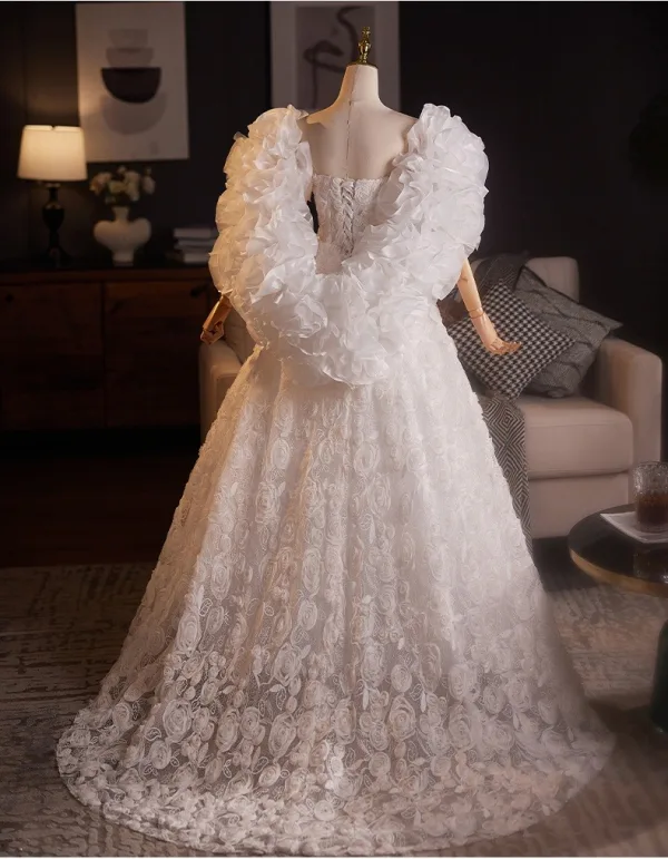 Elegante Weiß Applikationen Brautkleider / Hochzeitskleider 2025 A Linie Bandeau Ärmellos Rückenfreies Mit Schal Sweep / Pinsel Zug