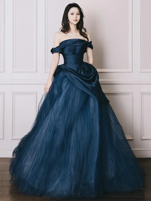 Elegant Ocean Blue Ball Gown Prom Dresses 2026 Off-The-Shoulder Sleeveless Backless Sweep Train Formal Dresses