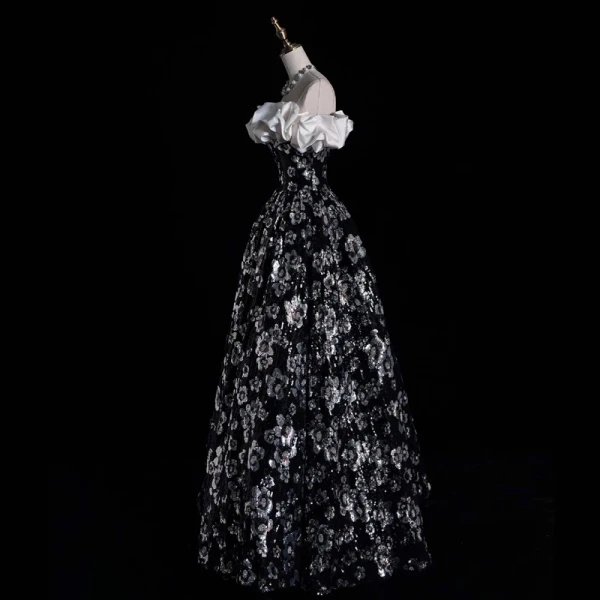 Chic / Beautiful Black Sequins Flower Prom Dresses 2023 A-Line / Princess Ruffle Off-The-Shoulder Short Sleeve Backless Floor-Length / Long Prom Formal Dresses
